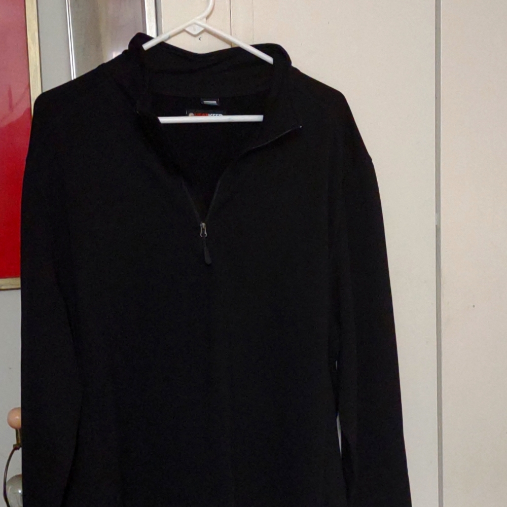 Men's sz xxl black performance wear pullover NWT